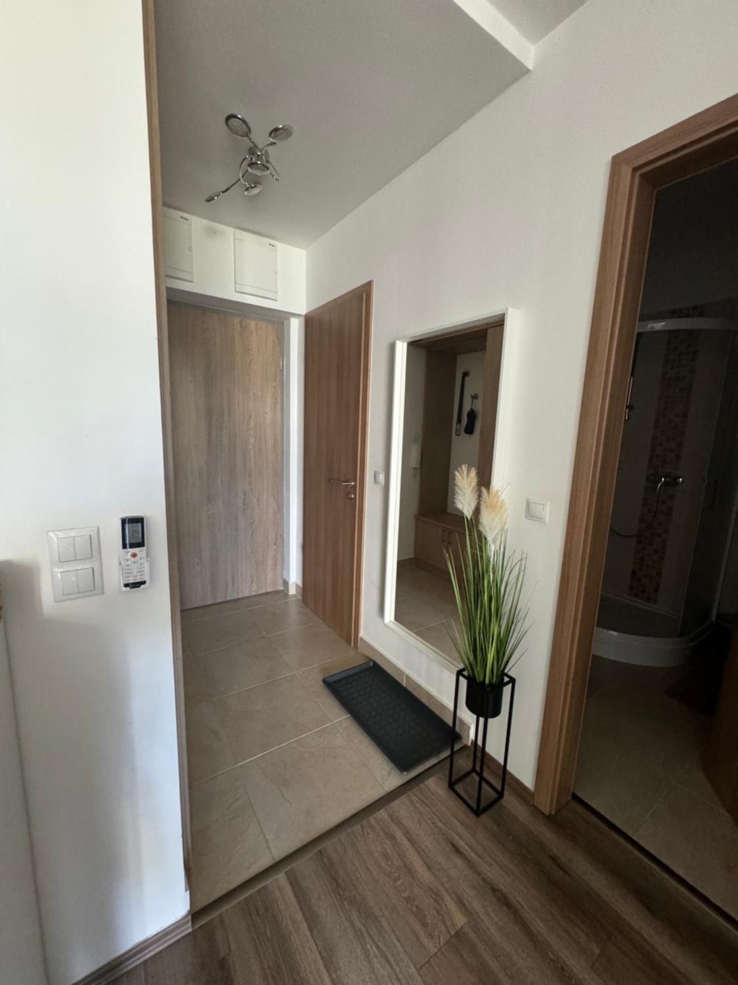 Lelle Resort Apartman Balatonlelle Eksteriør billede