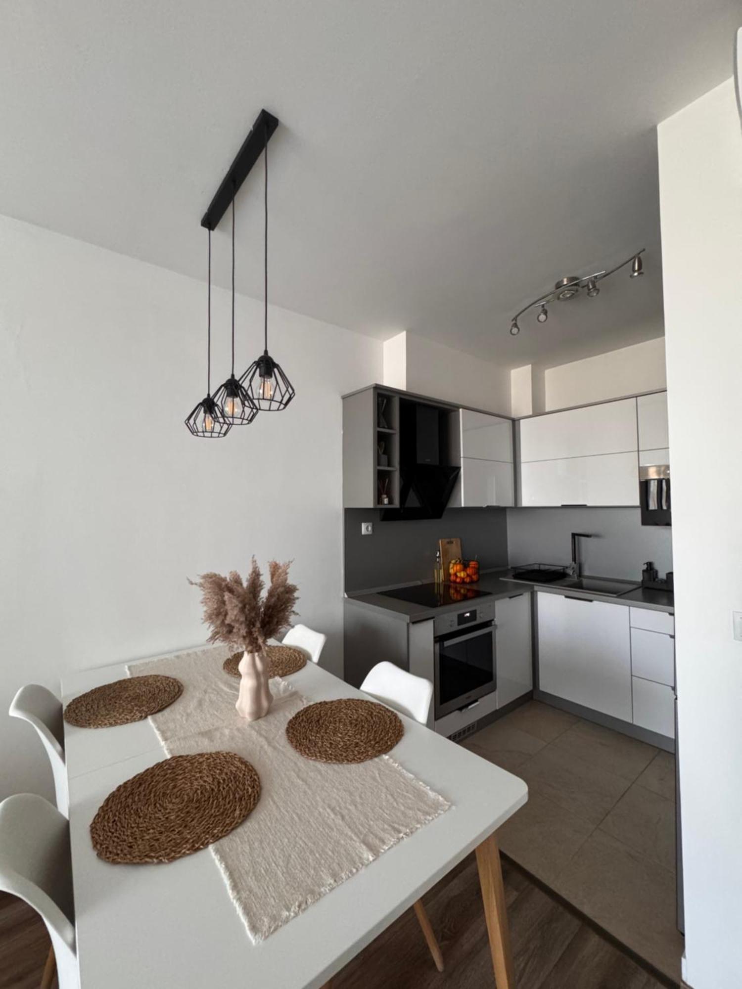 Lelle Resort Apartman Balatonlelle Eksteriør billede